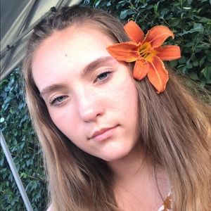 Meet your Posher, Marissa